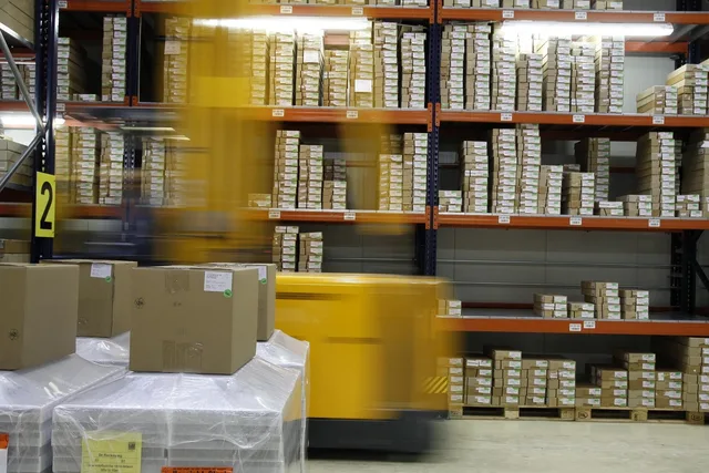 high level rack, warehouse, range, shelf, shipment, packaging, logistics, central warehouse, turnover, warehouse, warehouse, warehouse, warehouse, warehouse, logistics, logistics. Jak dobrać powierzchnię magazynu do liczby zamówień?